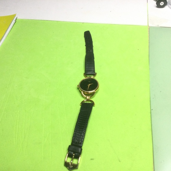 Gucci 6000L Women’s Watch - Picture 7 of 7